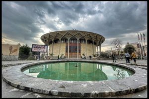 یک گفتگوی صریح با یک مدیر درباره بازسازی قلب تئاتر ایران